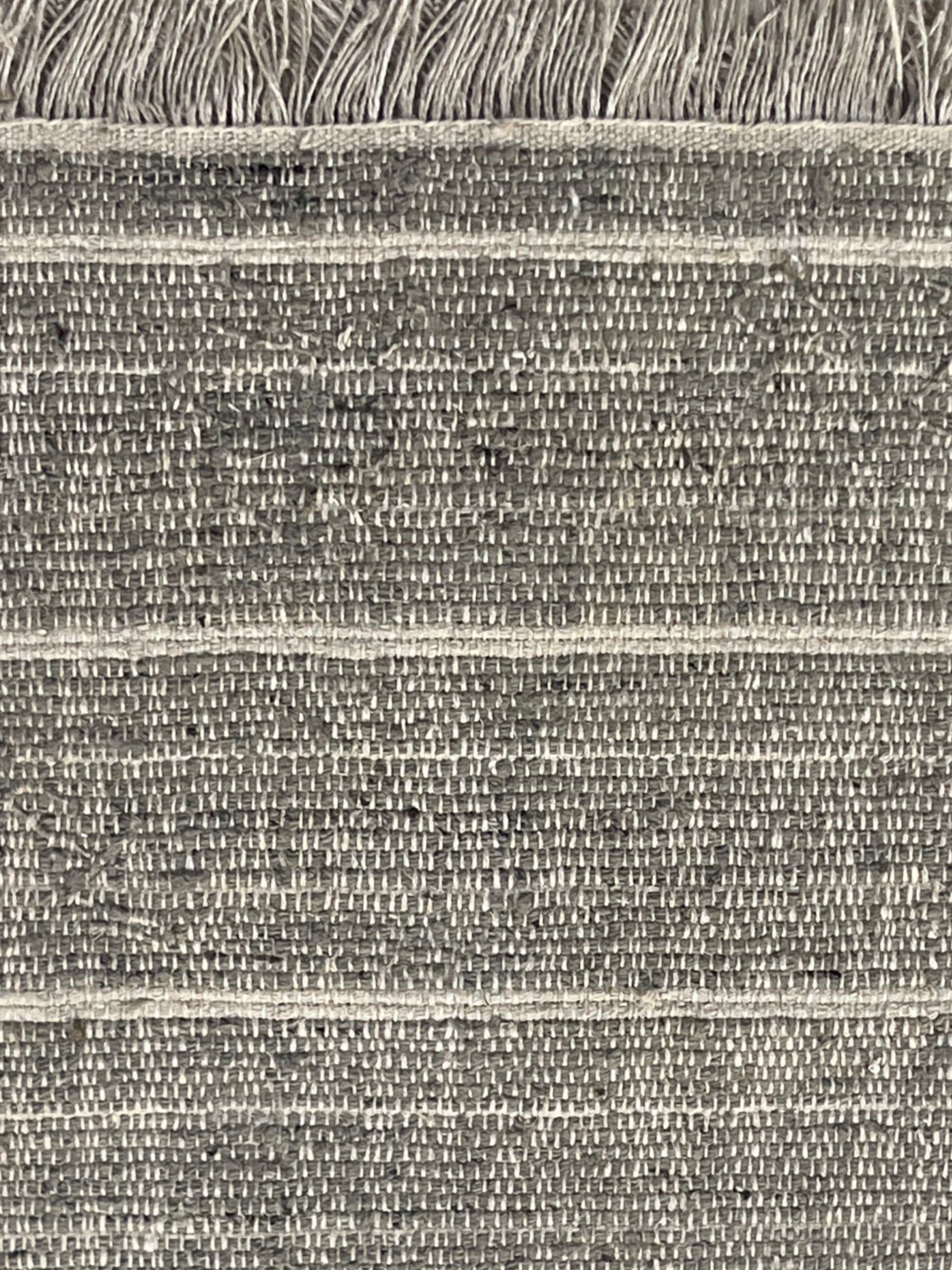 Canvas II – Grey